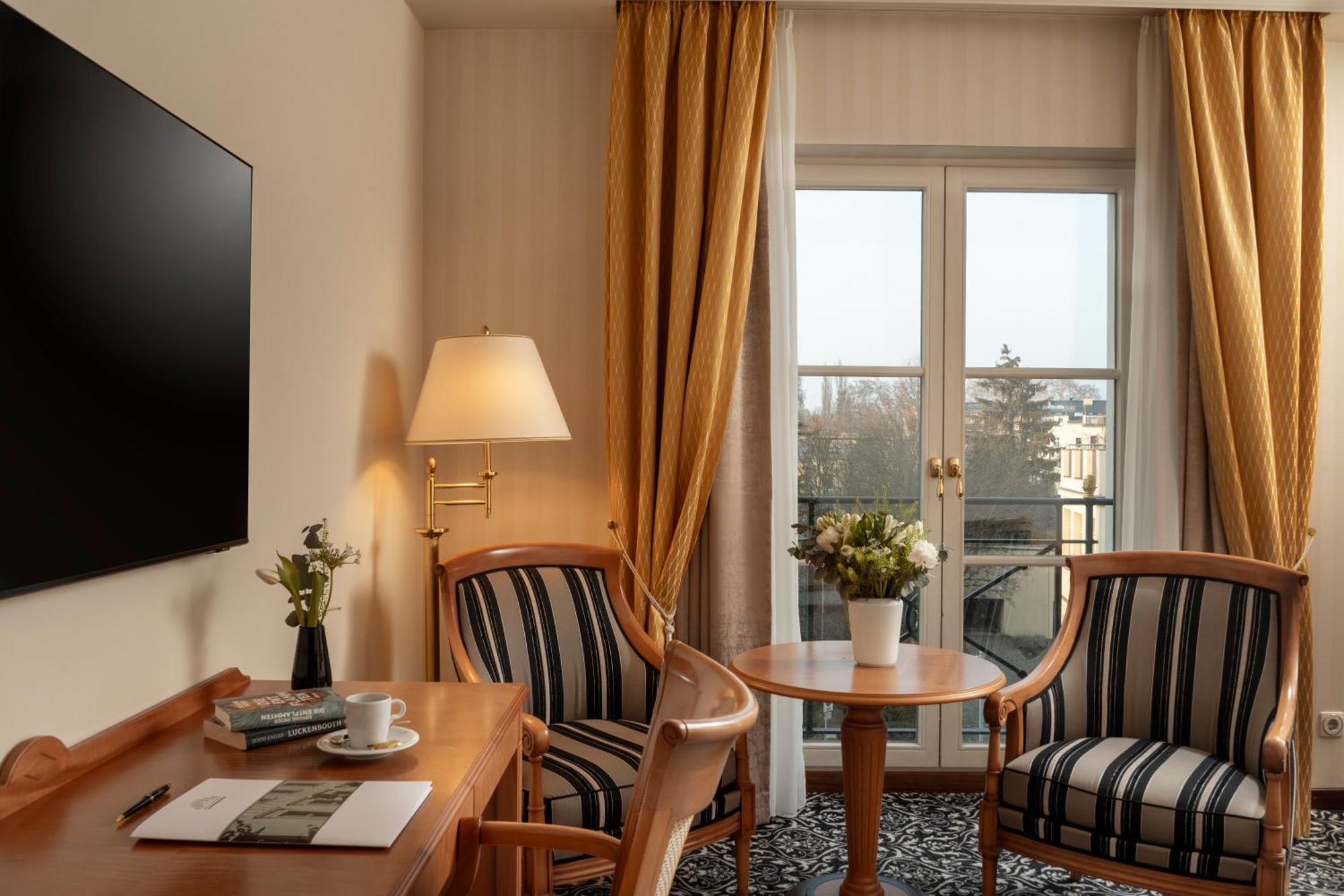 Hotel Am Jaegertor Потсдам Экстерьер фото