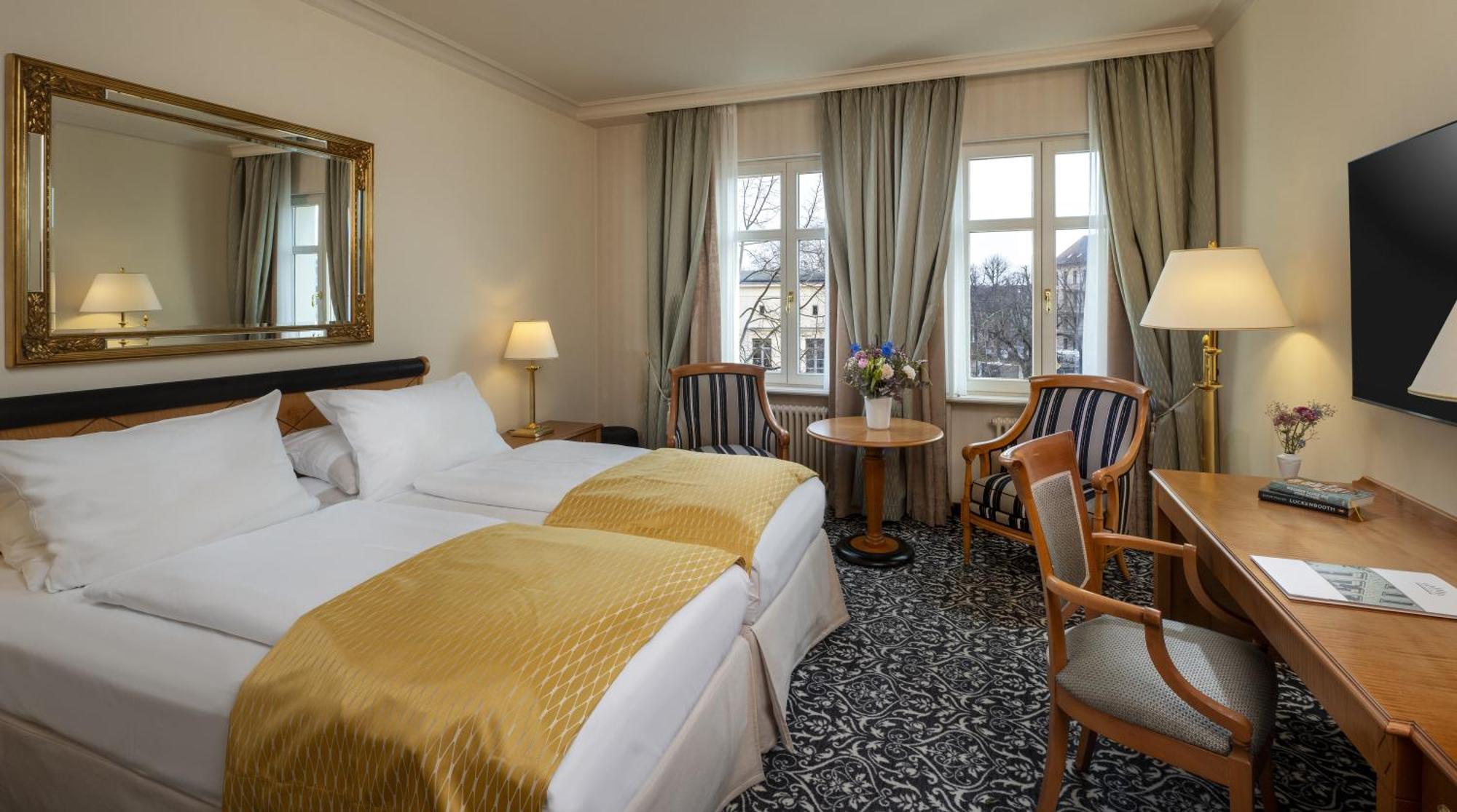 Hotel Am Jaegertor Потсдам Экстерьер фото