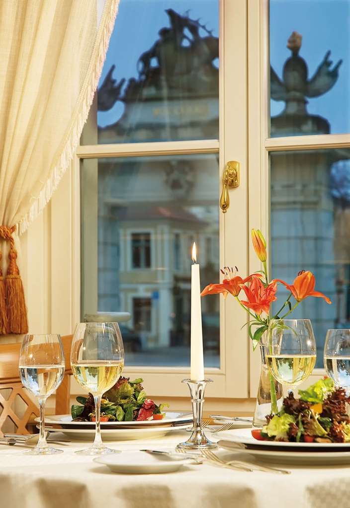 Hotel Am Jaegertor Потсдам Ресторан фото